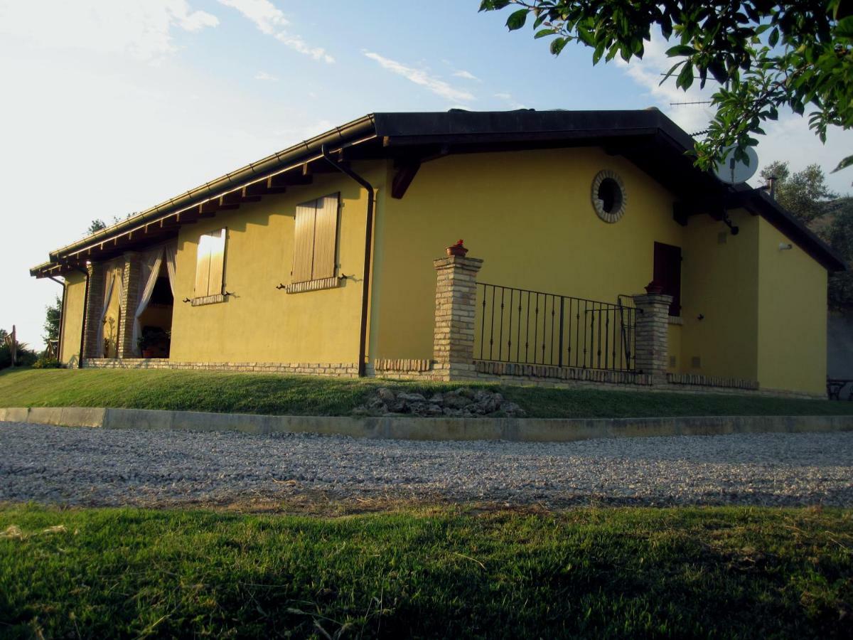 Agriturismo Tenuta Santa Maria Notaresco Exterior photo